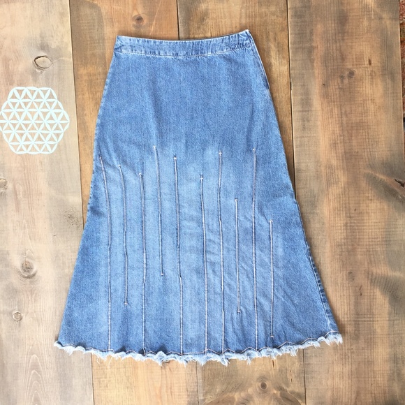 Anthropologie Dresses & Skirts - Anthropologie Isabelle Bird long jean skirt size 4